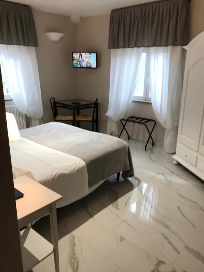 Hotel Paola Altopascio Eksteriør billede