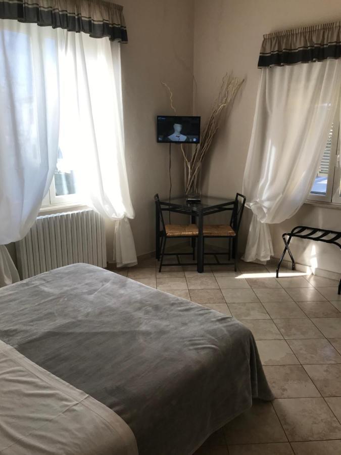 Hotel Paola Altopascio Eksteriør billede