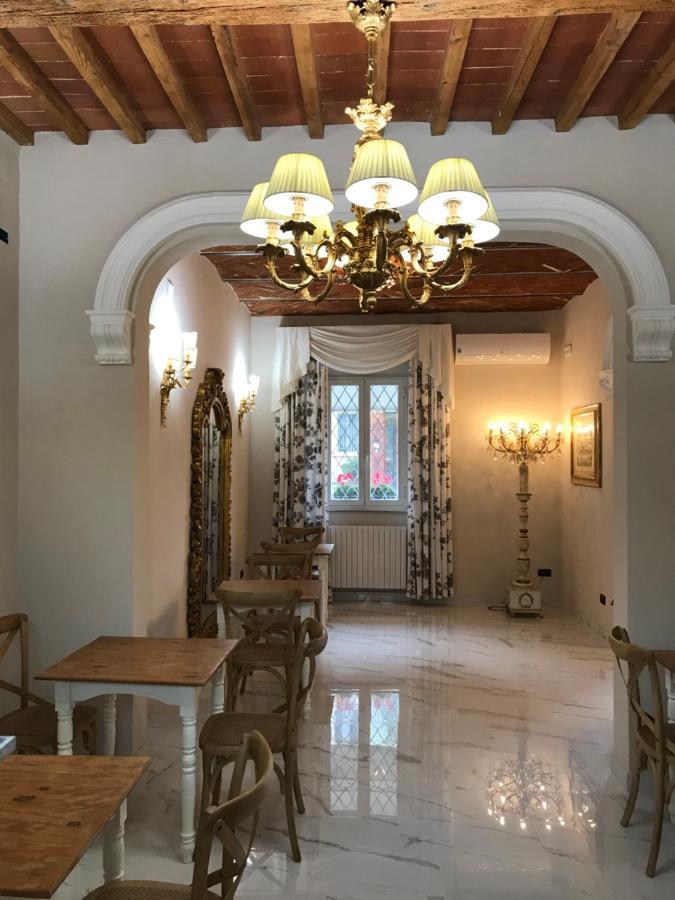 Hotel Paola Altopascio Eksteriør billede