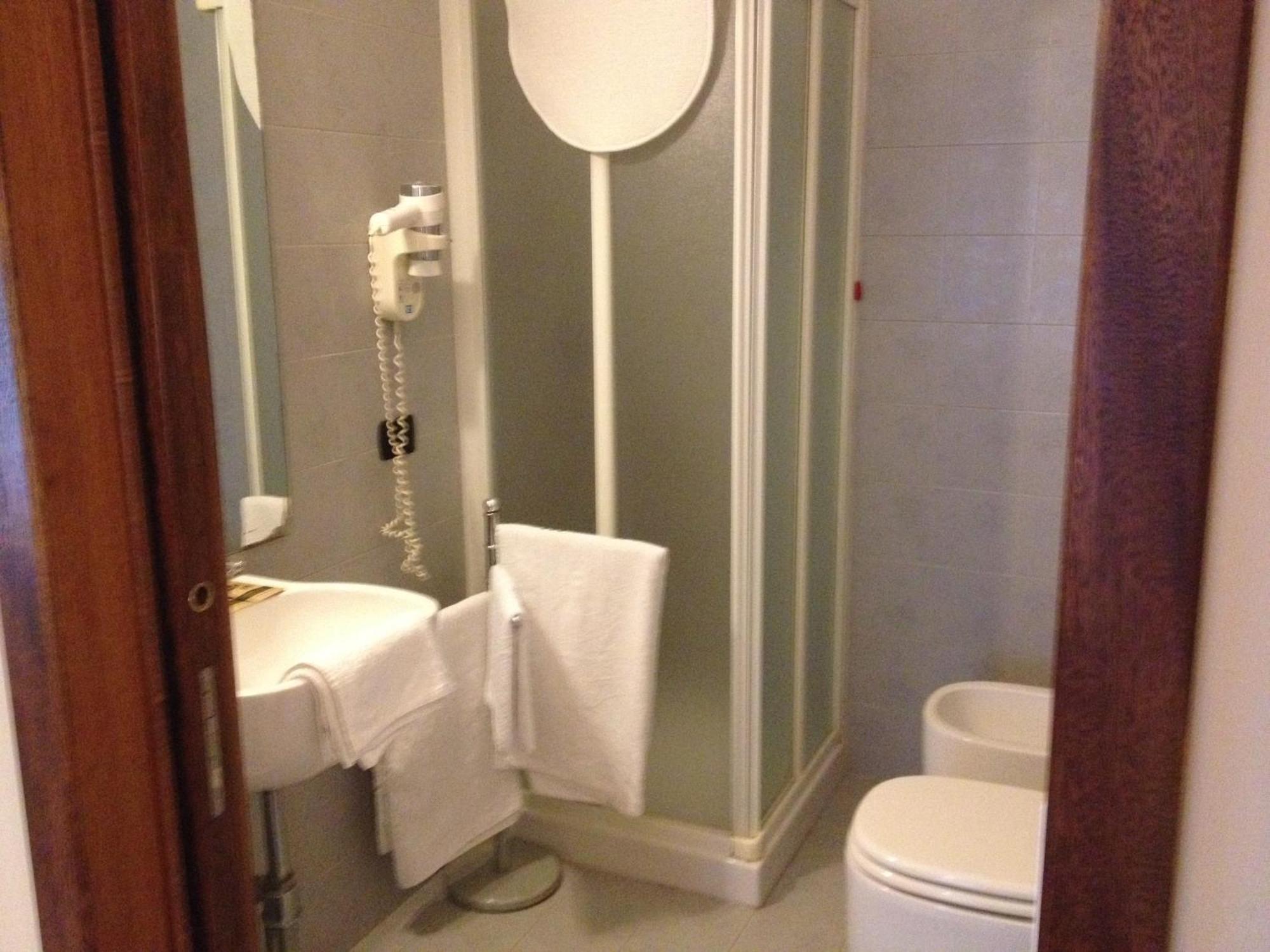 Hotel Paola Altopascio Eksteriør billede